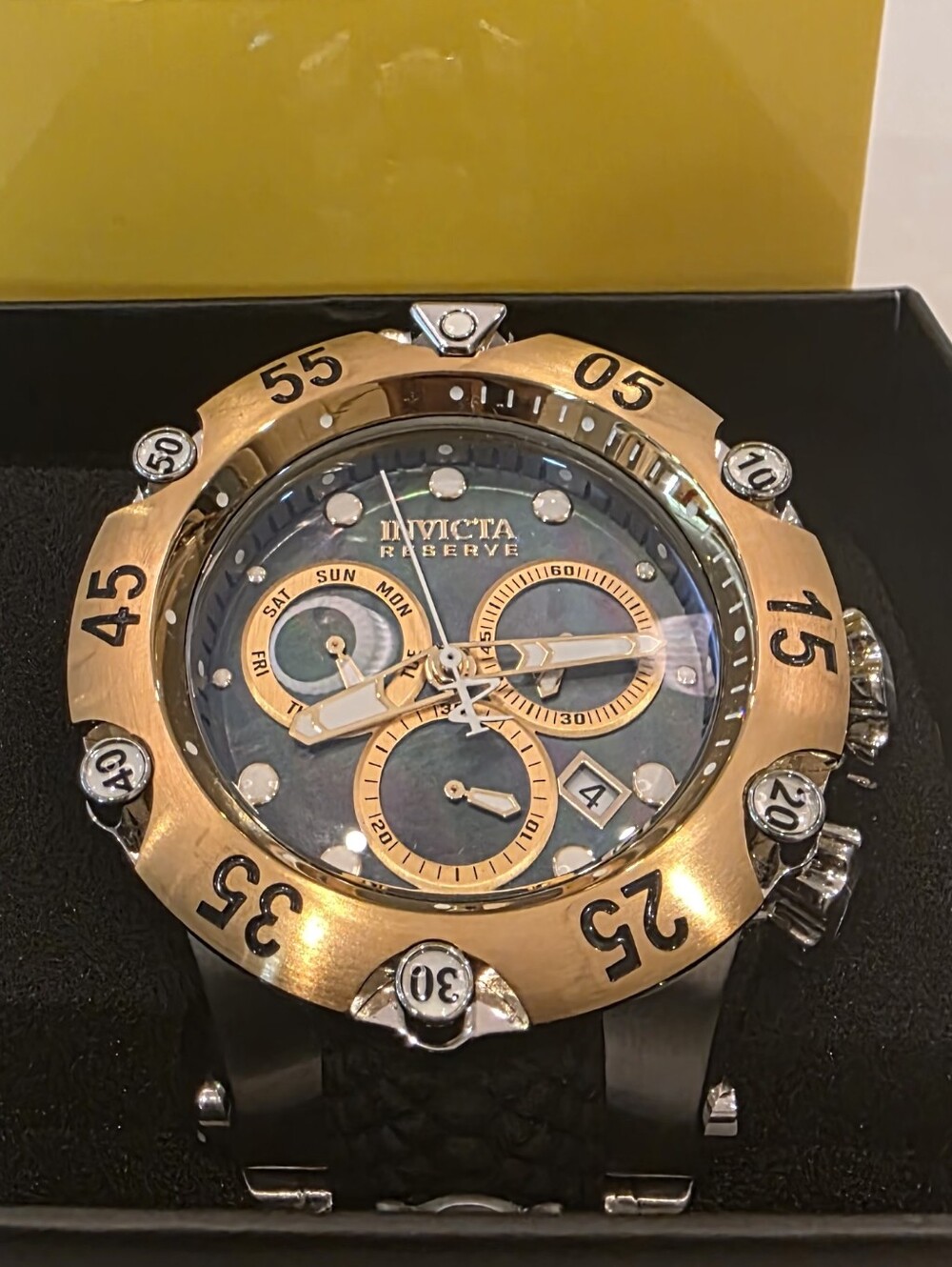 💯Authentic Invicta Reserve Chronograph Quartz Gold and Silver Tone Men's Watch